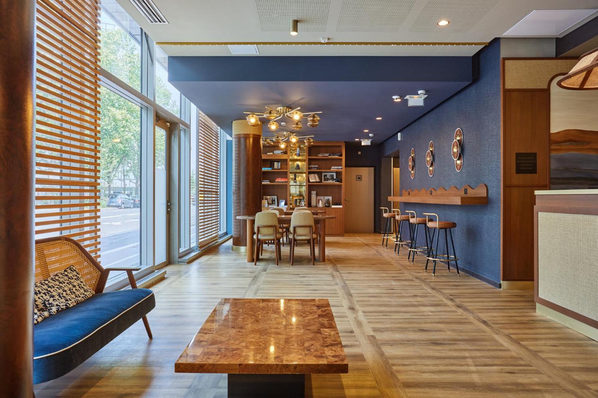 Voco Paris - Porte De Clichy By Ihg Exterior photo