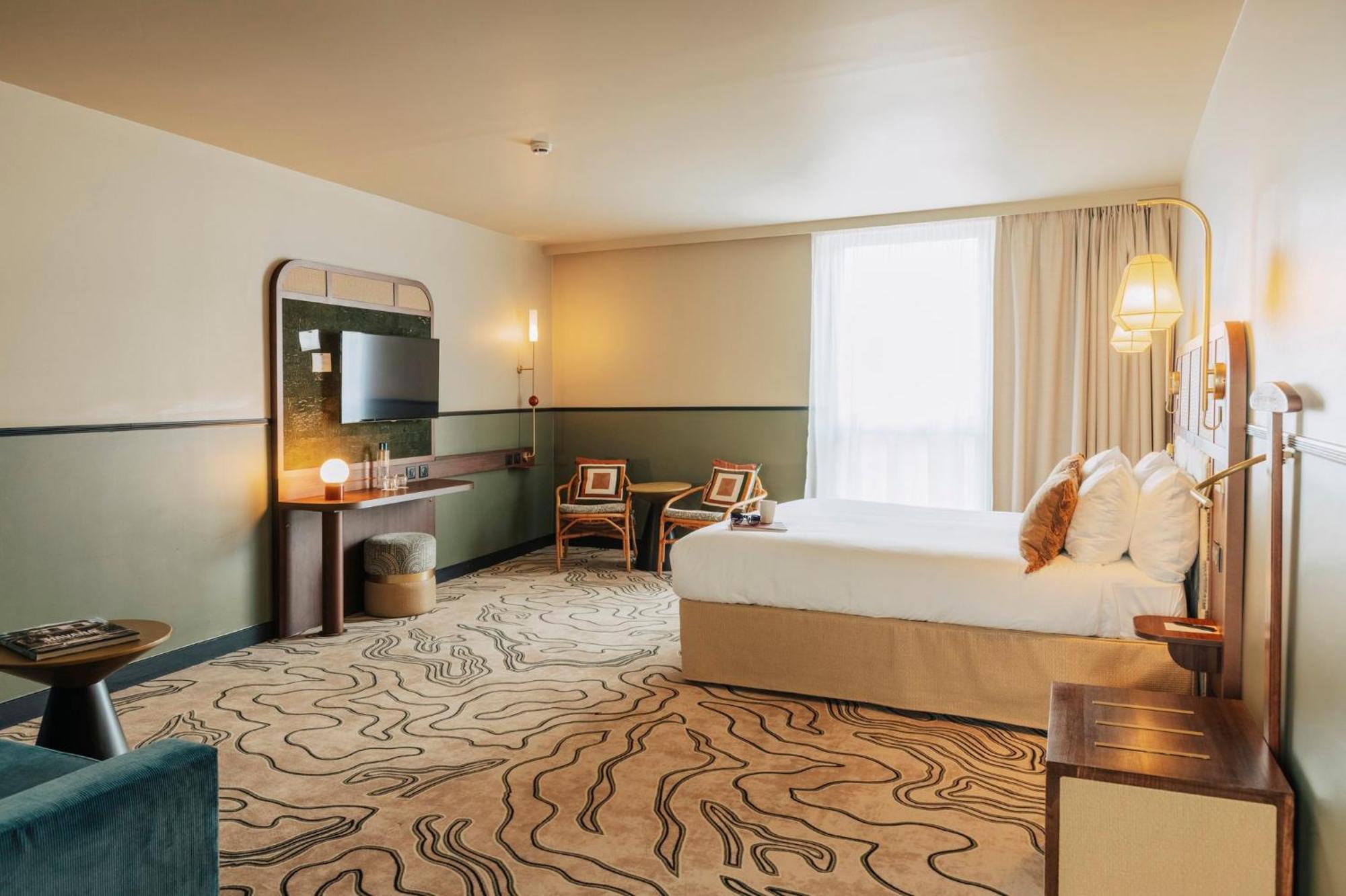 Voco Paris - Porte De Clichy By Ihg Exterior photo